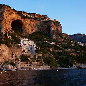 Borgo Santandrea 5*, Амальфи Италия