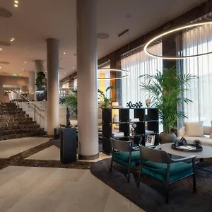 Crowne Plaza By Ihg Otel