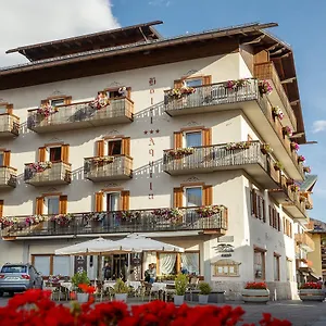 Aquila 3* Cortina dʼAmpezzo